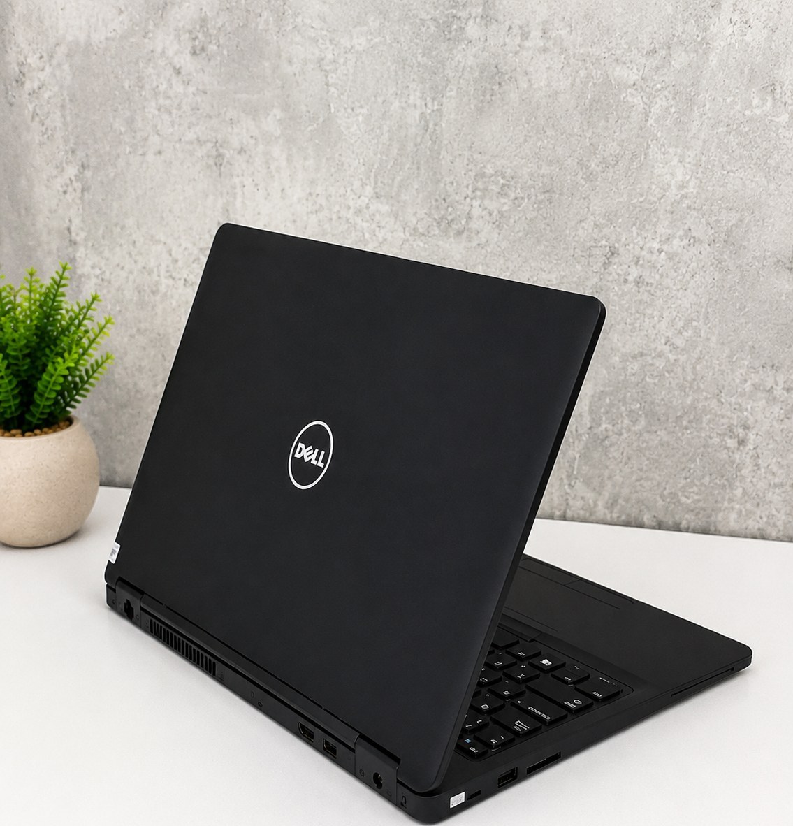 لپ تاپ استوک دل مدل  DELL PRECISION 3520